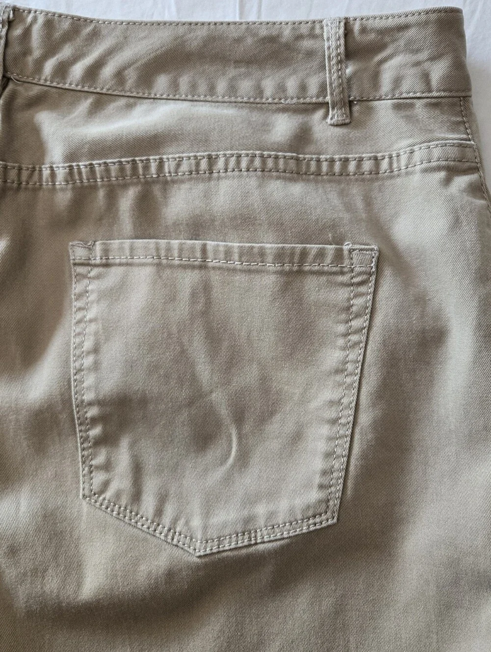 Coldwater Creek Natural Fit Bermuda Shorts Womens 12 Khaki